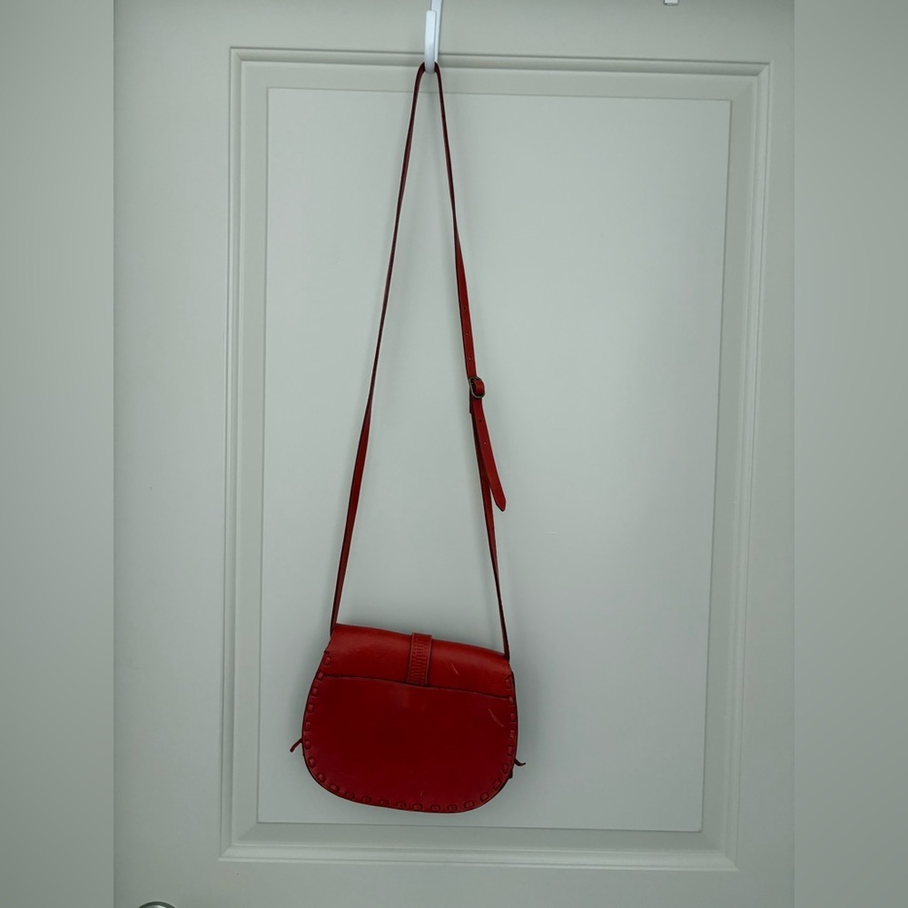 Madewell Asheville Saddlebag red leather crossbody purse in color Thai Chili - Picture 3 of 9